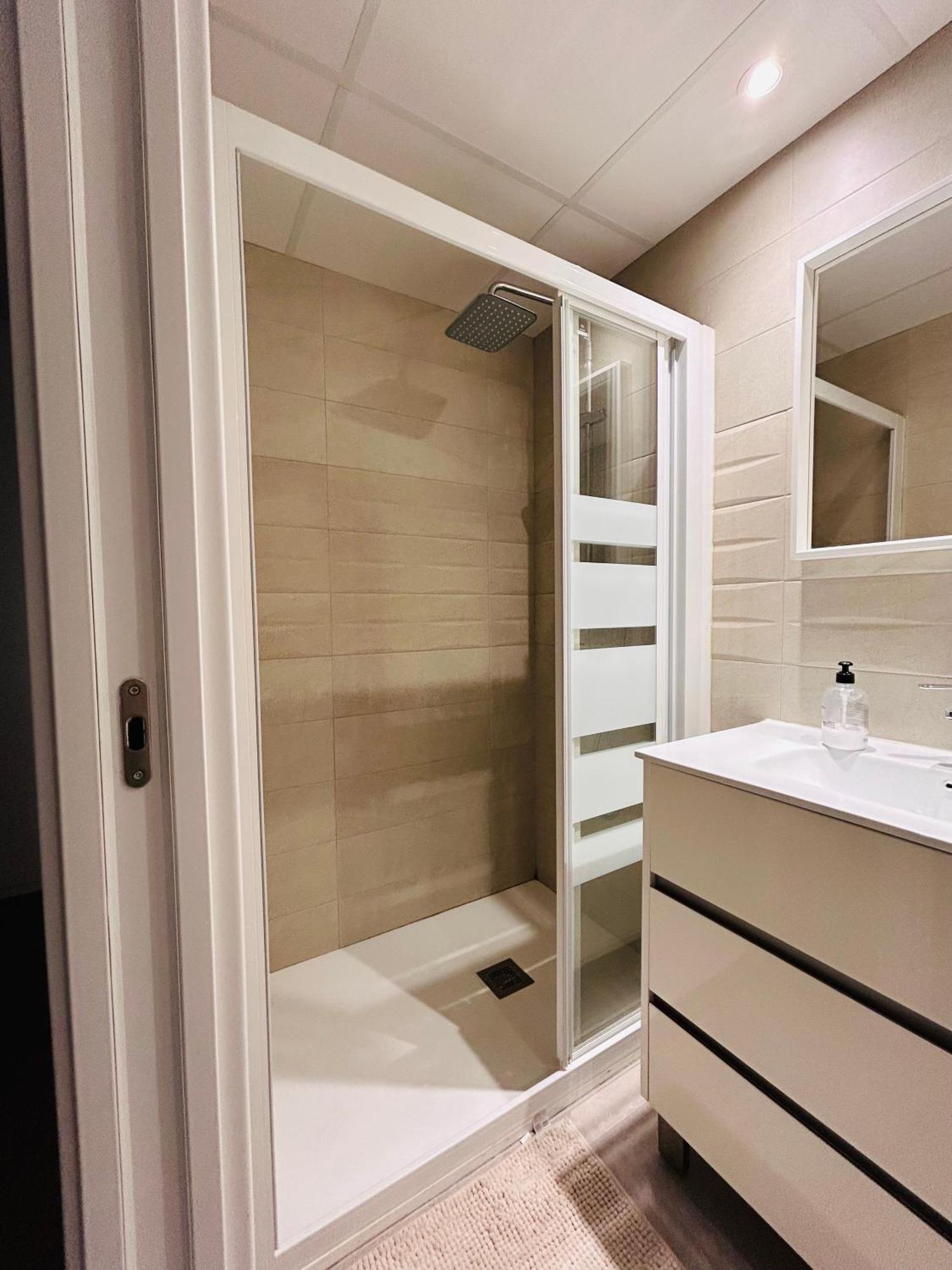 Apartamentos Corteingles Castellon By Tucasanlaplaya カステリョン・デ・ラ・プラナ エクステリア 写真